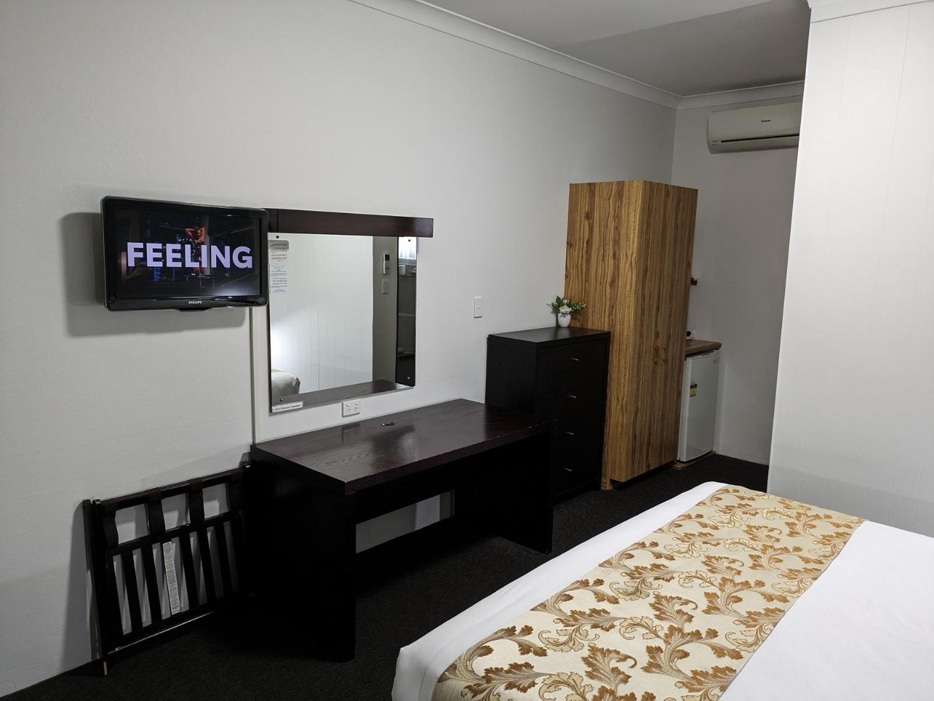 Country Lodge Motor Inn Бетхерст Екстер'єр фото