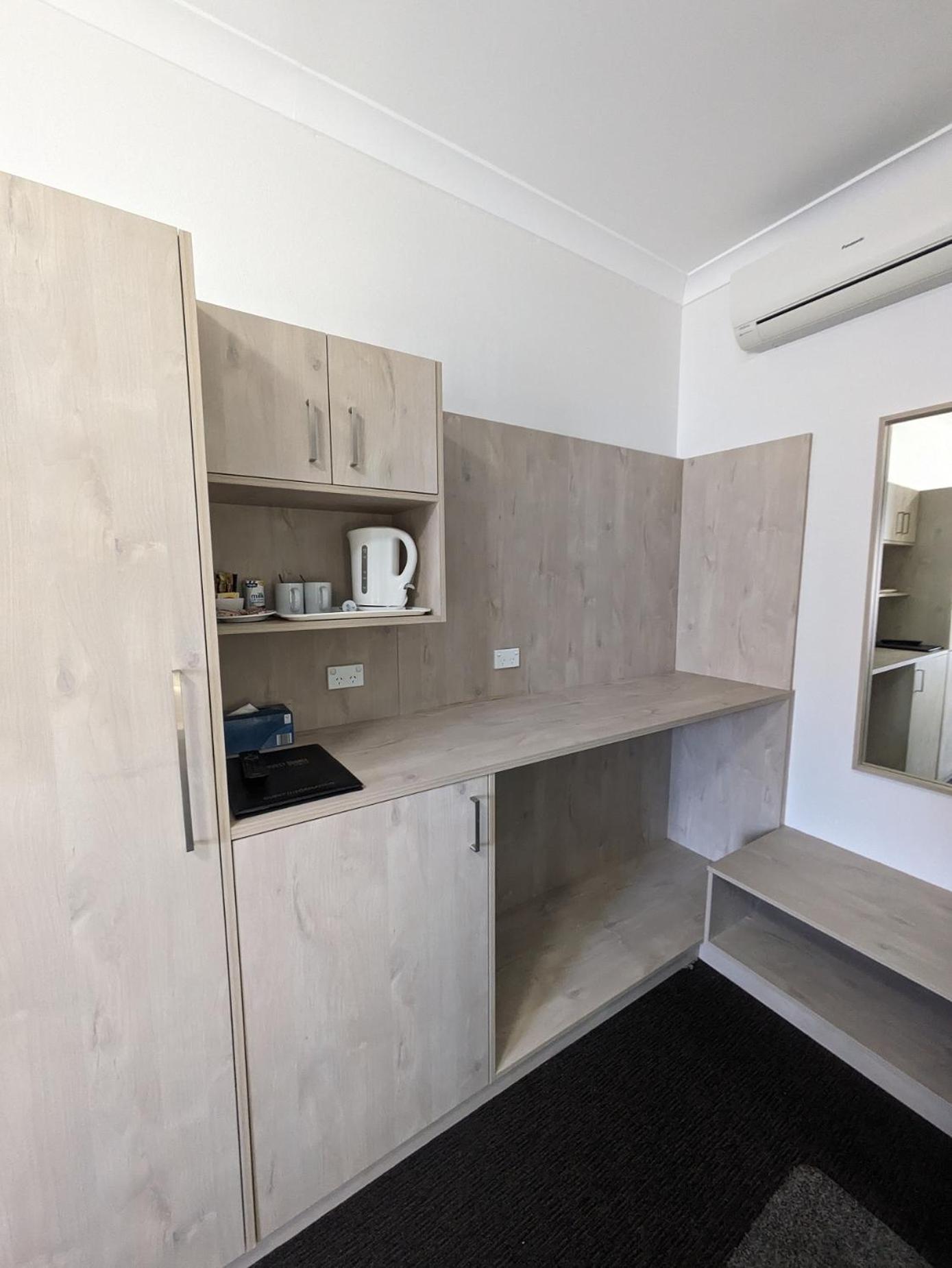 Country Lodge Motor Inn Бетхерст Екстер'єр фото