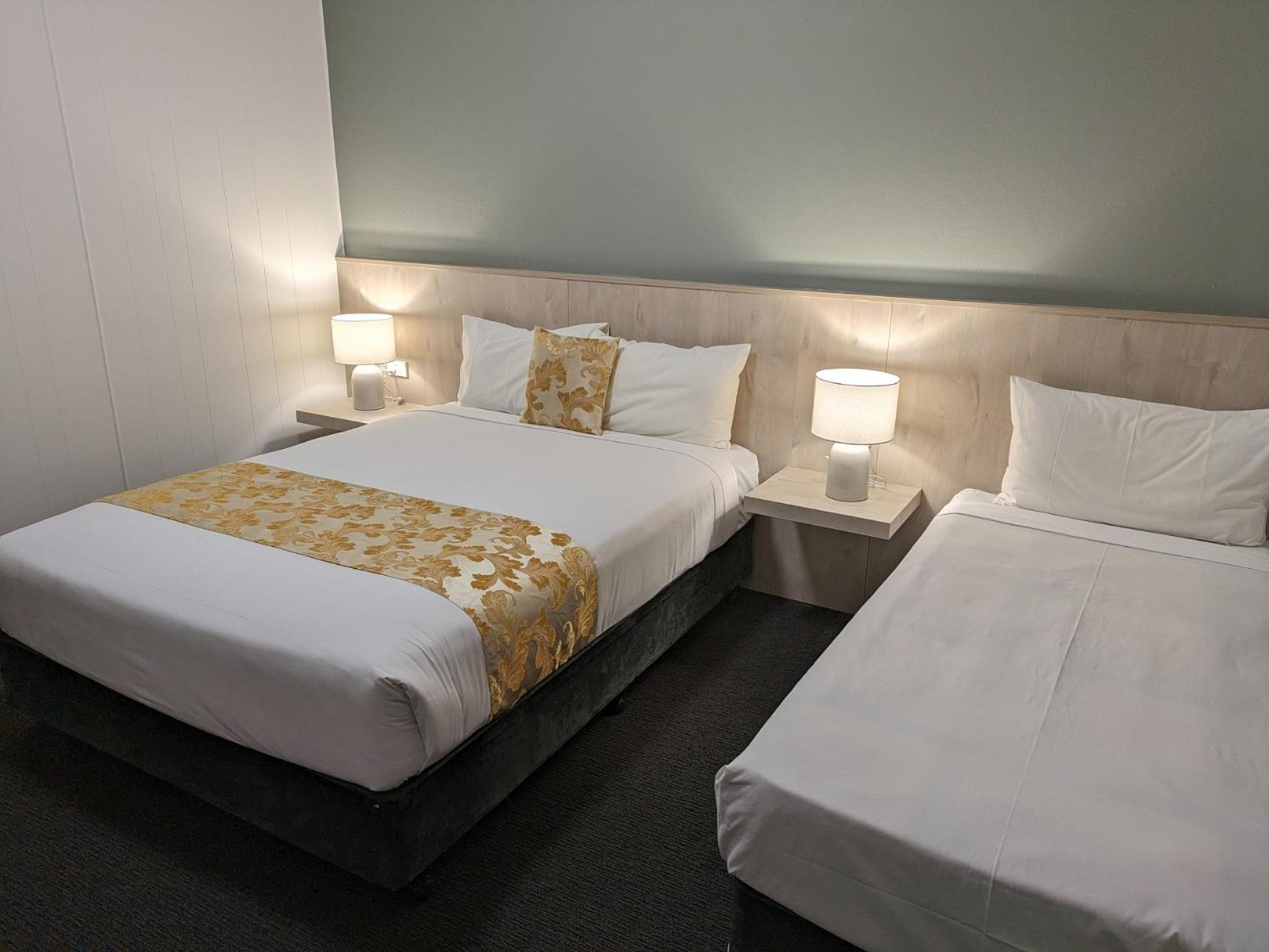 Country Lodge Motor Inn Бетхерст Екстер'єр фото