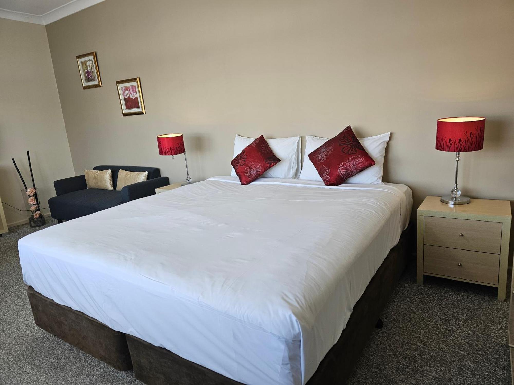 Country Lodge Motor Inn Бетхерст Екстер'єр фото