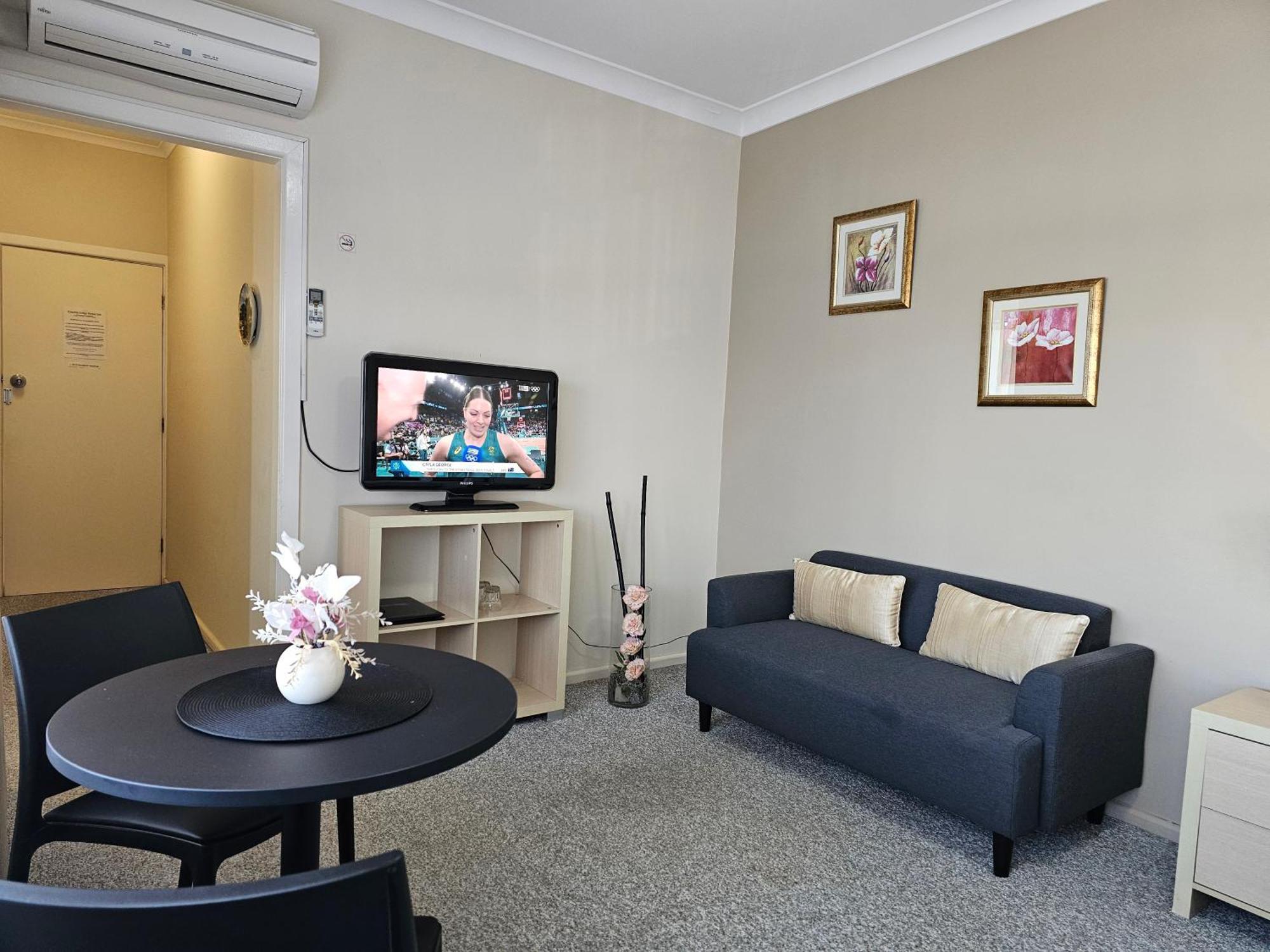 Country Lodge Motor Inn Бетхерст Екстер'єр фото