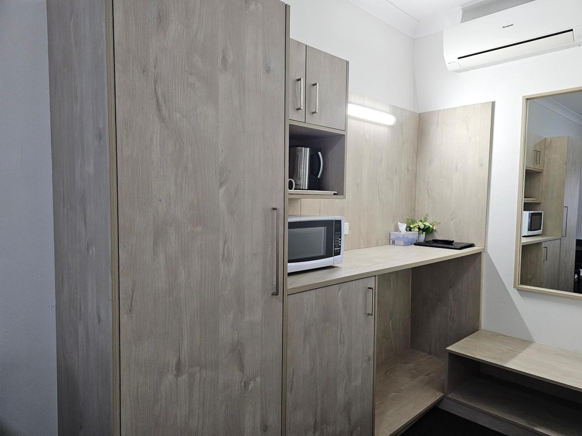 Country Lodge Motor Inn Бетхерст Екстер'єр фото