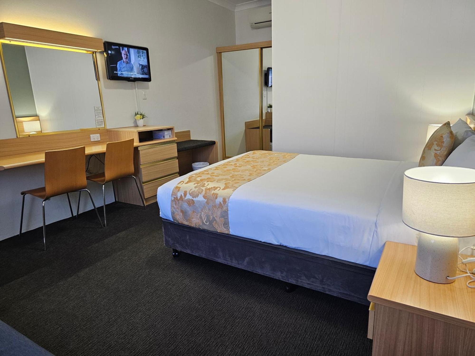 Country Lodge Motor Inn Бетхерст Екстер'єр фото
