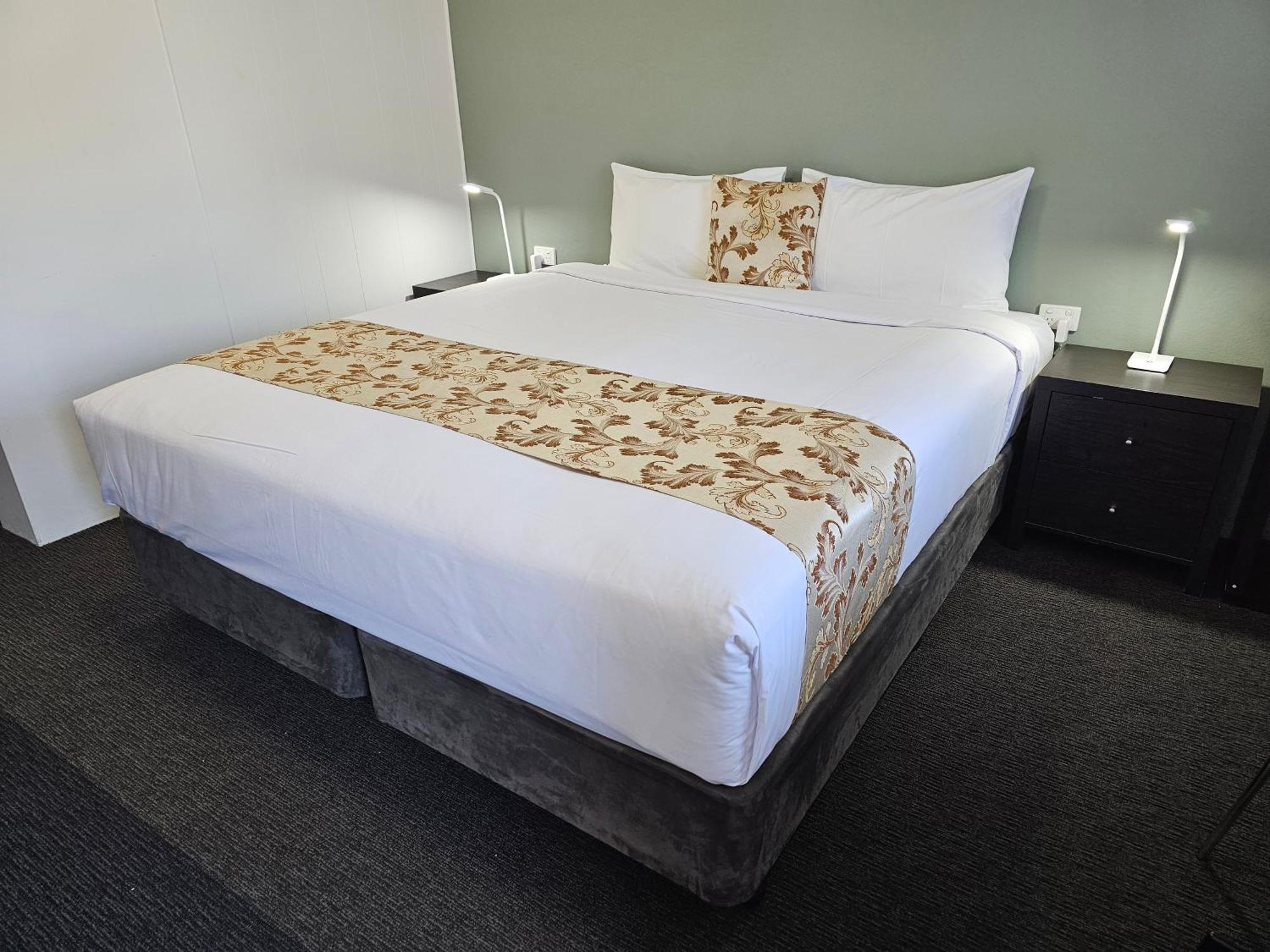 Country Lodge Motor Inn Бетхерст Екстер'єр фото